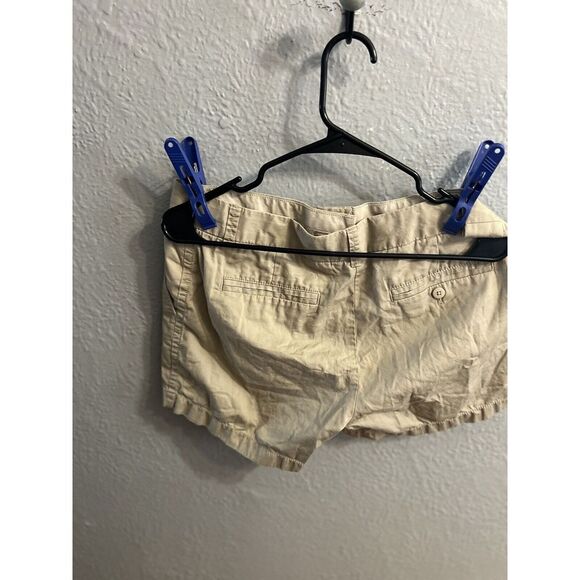 J Crew‎ Womens Shorts Size 8 Tan  Chino 100% Cotton Slash Pockets - Picture 2 of 6